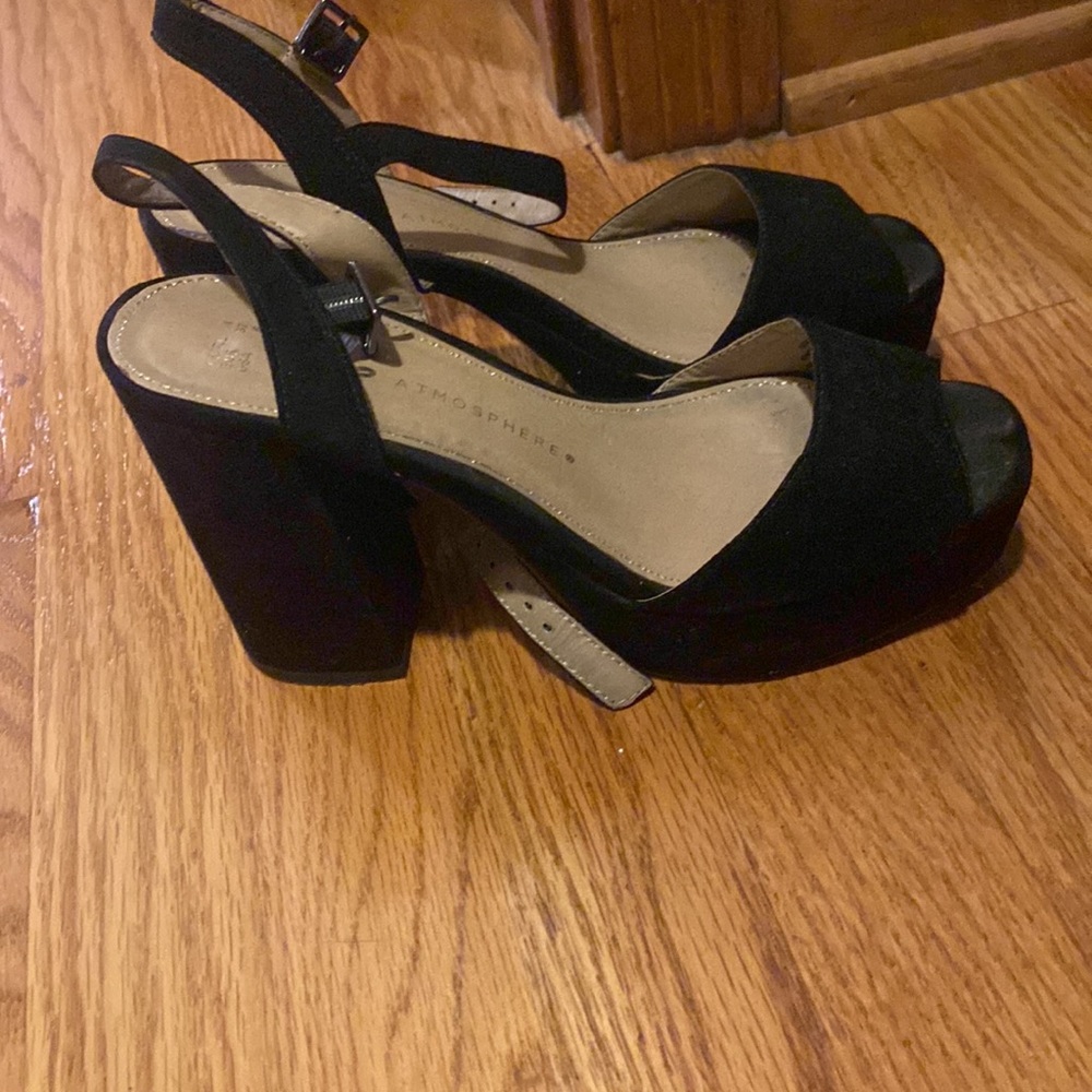 Black platforms